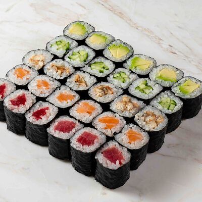 Маки-сет в Satoshi Sushi по цене 1400 ₽