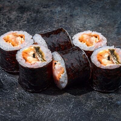 Маки ролл с угрем в Вкусно Суши по цене 290