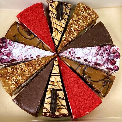 Чарли Зимний хит в Чарли Чаплин по цене 3690 ₽