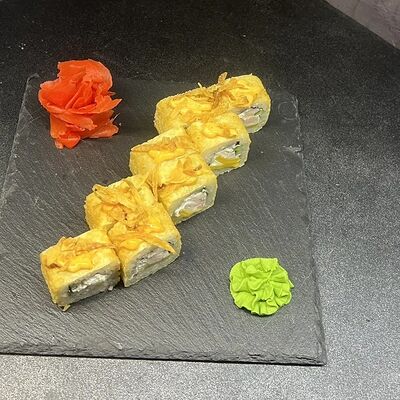 Ролл Жареный Чикенв Лось Лосось по цене 710 ₽