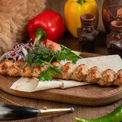 Люля-кебаб Курица в Хинкали Грузинское наследие по цене 640 ₽