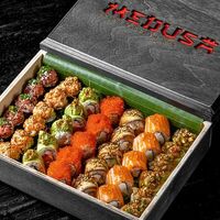 Roll box в Medusa by Novikov