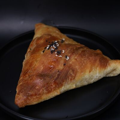 Самса куриная в Вкус Востока по цене 120 ₽