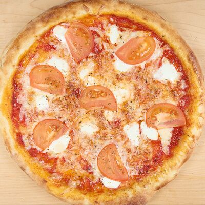 Пицца Маргарита в Елидаели по цене 789 ₽