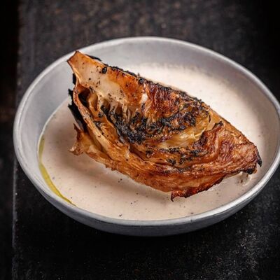 Стейк из капусты, трюфель и пармезан в Техникум по цене 490 ₽