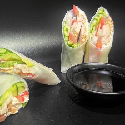 Спринг роллы с цыплёнком в Поедем поедим по цене 260 ₽