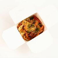 Лапша с креветками в Гурман