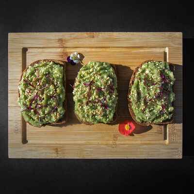 Авокадо-тост в Ботаника по цене 720 ₽