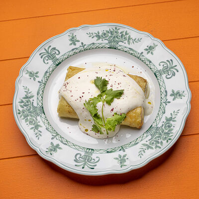 Блины с цукини, ветчиной и муссом Бри в Сорренто by Novikov по цене 710 ₽