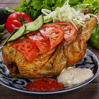 Курица гриль с овощами в Узбекская кухня 24 часа по цене 1090 ₽