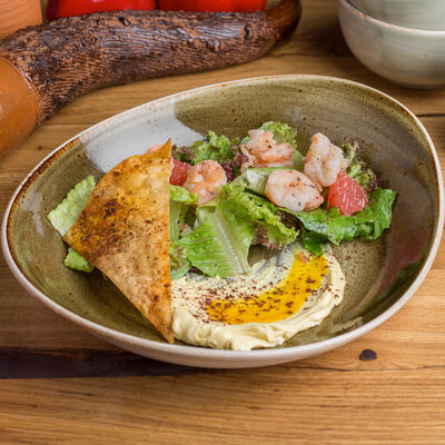 Теплый салат с креветками в Дади по цене 495