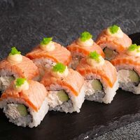 Опалённый лососьв BaoMi Sushi