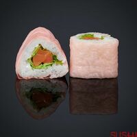 Розовый лосось в Sushi Boom