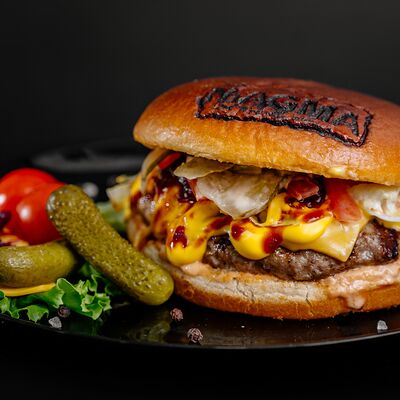 BBQ бургер в УГОЛЬ&МЯСО по цене 723 ₽