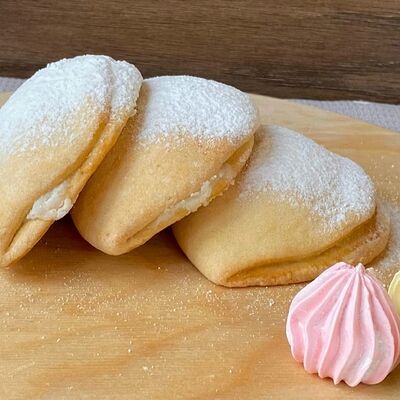 Сочни с творогом в Bakery по цене 73 ₽