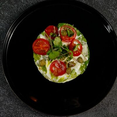 Хрустящий салат с форелью в Рановский Рест по цене 590 ₽