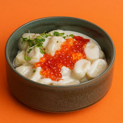 Ленивые вареники с красной икрой в Марсианин по цене 670 ₽