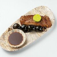 Стейк из говядины с картофелем в золев Гоген