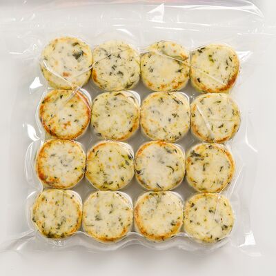 Сырники со шпинатом в упаковке в Coffee Machine по цене 710 ₽