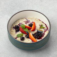 Овсяная каша с ягодой в Peperoni