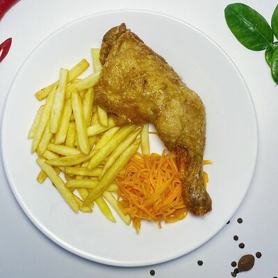 Картошка фри с жареным куриным окороком в Pho Nem по цене 509 ₽