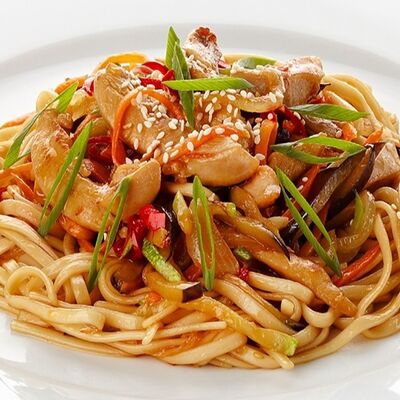 Удон с курицей в Кэйго доставка по цене 370 ₽