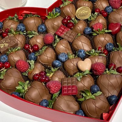 Сердце большоев Kissberry по цене 9250 ₽