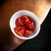 Томаты свежие (60 г) в Мона