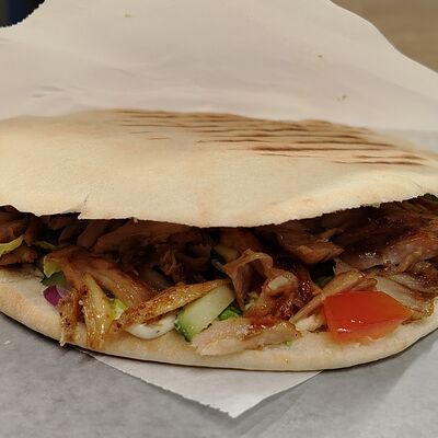 В Питев Шаверма завертелли по цене 390 ₽