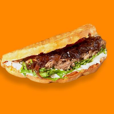 Вафля со рваной свининой в Vaffel по цене 470 ₽