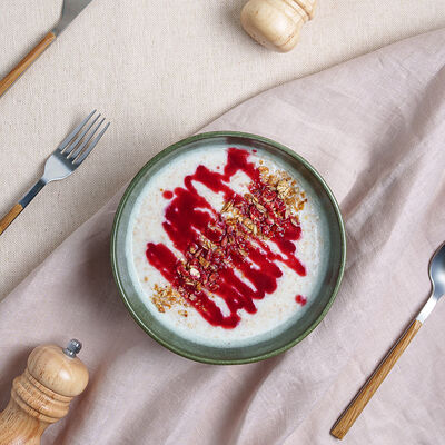 Каша овсяная с гранолой и вареньем в Bon Bistrot по цене 360 ₽