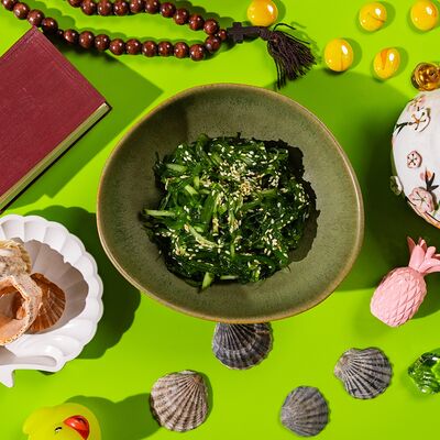 Салат Кайсо с ореховым соусом в Сушки на макушке по цене 820