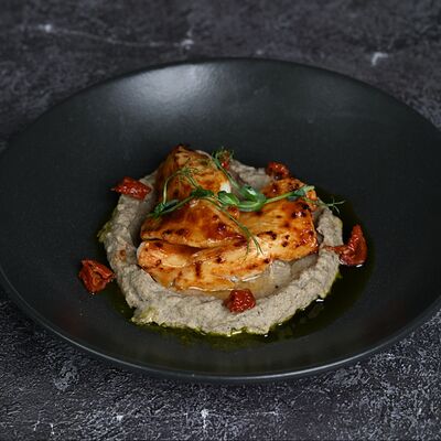 Филе трески с картофельным пармантье в The Square по цене 690 ₽