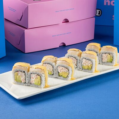 Опаленный гребешок снежный краб в Why Not Sushi по цене 999 ₽