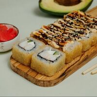 Ролл Горячий с креветкойв TOTO ROLLS