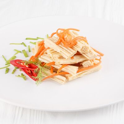 Спаржа по-корейски с морковью в MaxBakery по цене 300 ₽