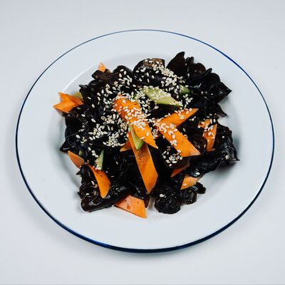 Древесные грибы с овощами в Китайка по цене 250 ₽