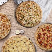 Логотип YES PIZZA