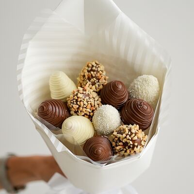 Букет из клубники в шоколаде №196 в SOK - клубника в шоколаде по цене 3990 ₽