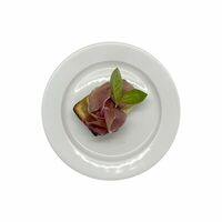 Брускетты на чиабатте с пармской ветчиной в Сесто Сенсо