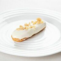 Ванильный эклер в Gallery to go