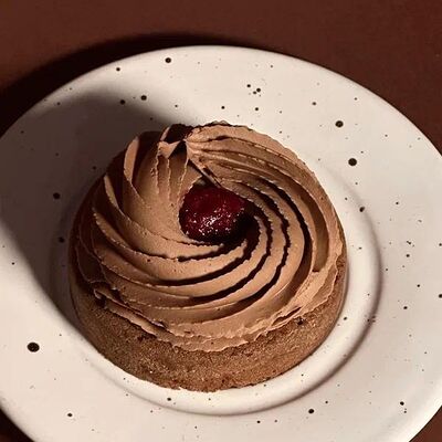 Тарт бретонский с вишней в Biscuit House по цене 520 ₽