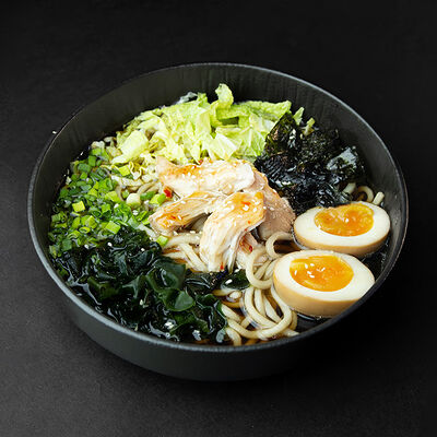 Рамен с курицей в Pho Tom по цене 470 ₽