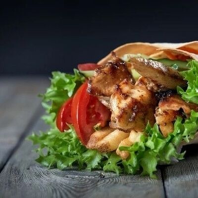 Барбекю с курицей в ВКУСНАЯ ТОЧКА 24 ЧАСА по цене 475 ₽