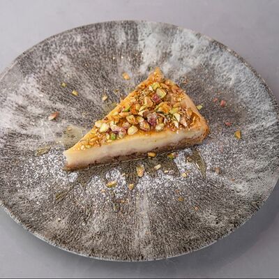 Чизкейк Пахлава в Куркума по цене 590 ₽