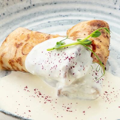 Блинчики с курицей и грибами со сливочным муссом в Чили пицца по цене 430 ₽