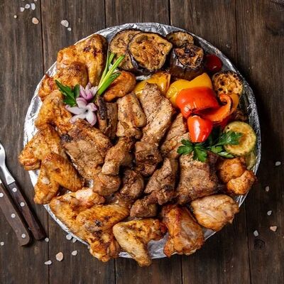 Шашлычный букет №1 на 8 персон в Шашлык Хаус GRILL&PIZZA по цене 13055 ₽