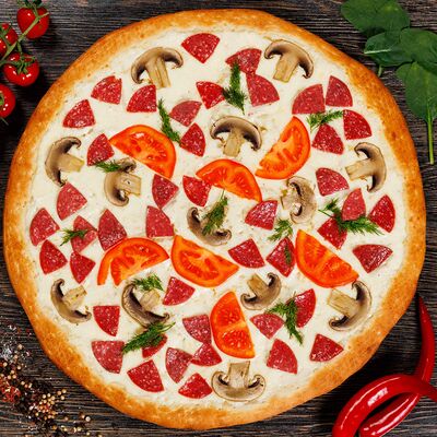 Пицца Европа в Gi Gi Pizza по цене 649 ₽