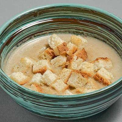 Крем-суп из шампиньонов в Хука Lounge по цене 400 ₽