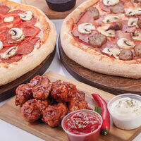 Логотип Corneli Pizza